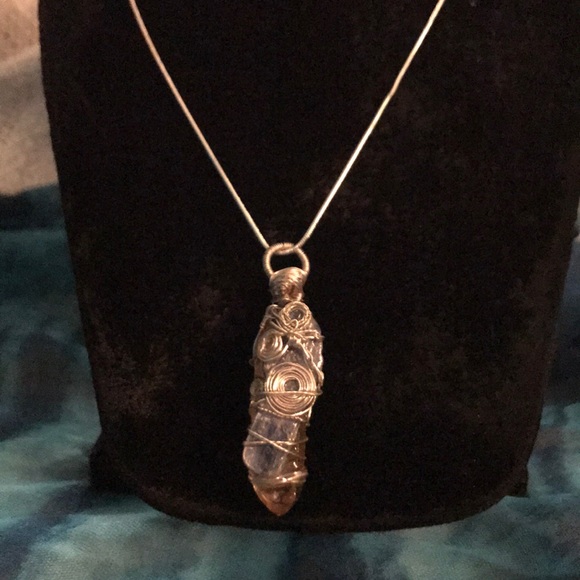 Quartz and kyanite silver wire wrapped necklace - Picture 1 of 7